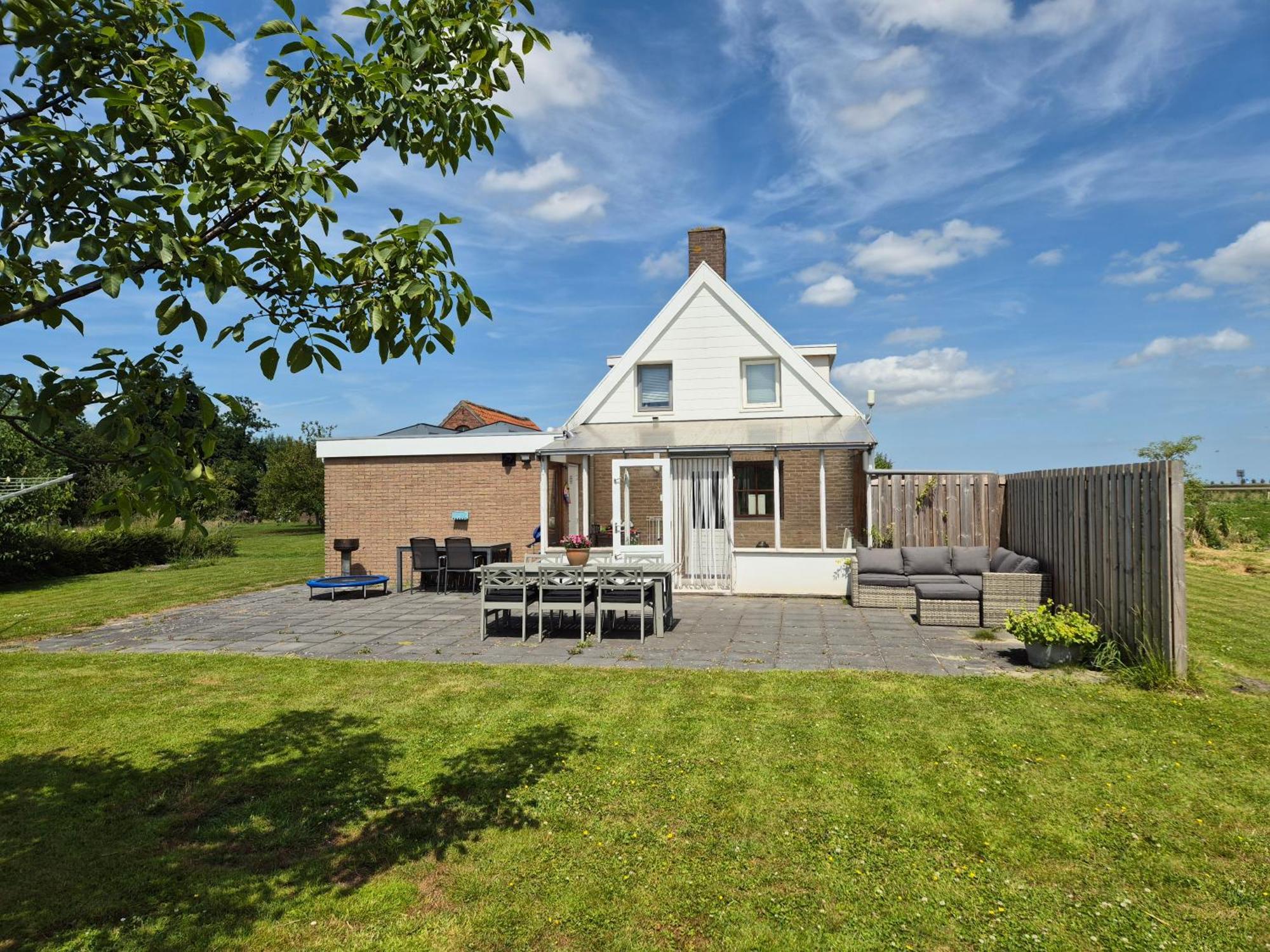 Vrijstaande Ruime Familiewoning Landelijk Gelegen Villa Lewedorp Luaran gambar